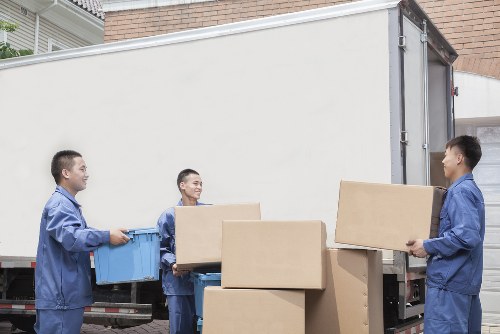 Risk assessment planning for a removal job with careful route checks