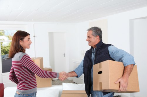 Careful handling of fragile belongings during flat removals in Mayfair